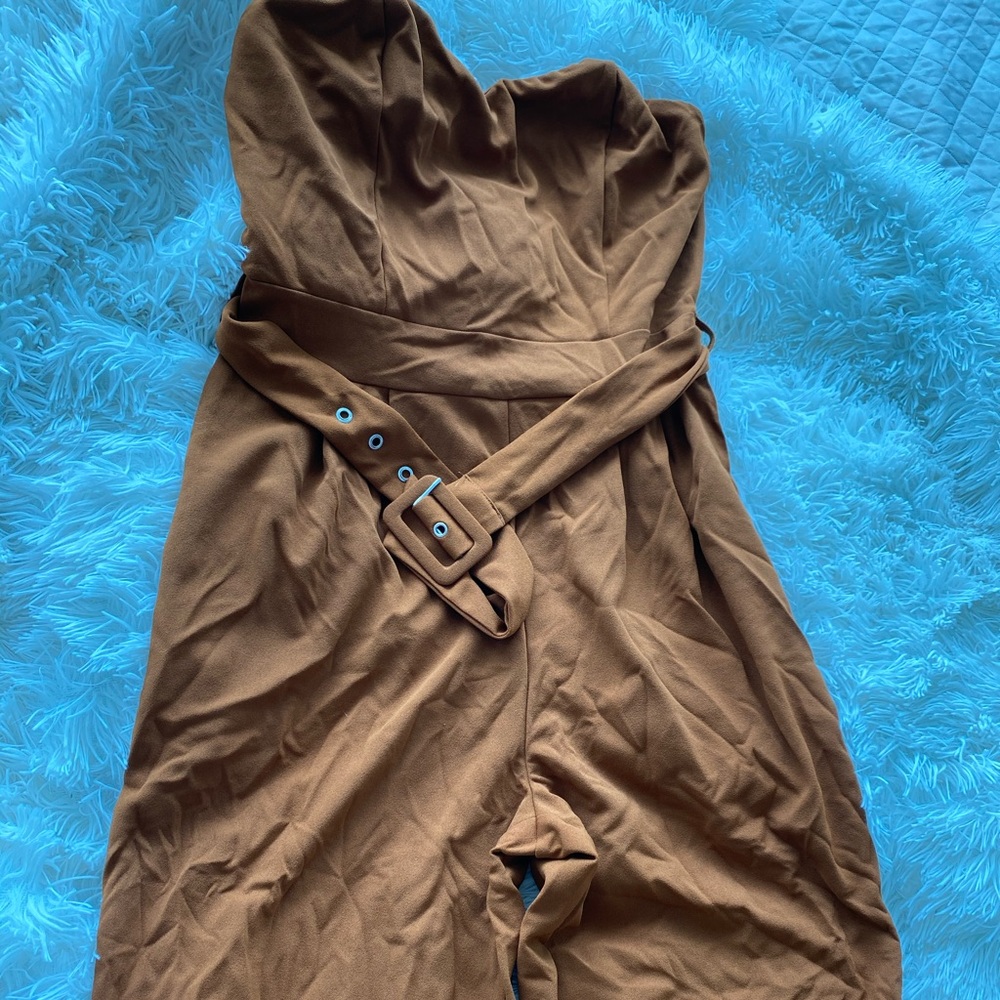 Jumpsuits - Picture 3 of 4